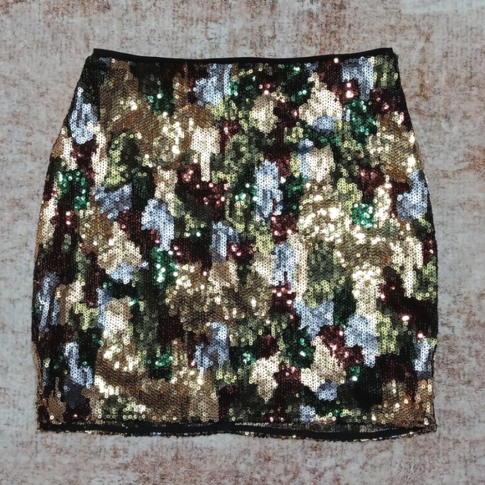 New Misguided X Carli Bybel Camo  Sequin Mini Skirt Womens Size 6